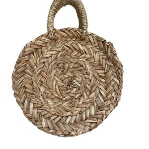Stylish Tan Woven Round Bag